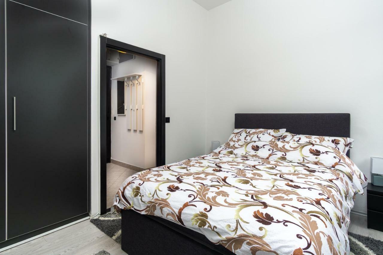 Apartman Ambasador Zagabria Esterno foto