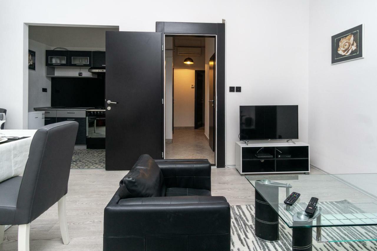 Apartman Ambasador Zagabria Esterno foto